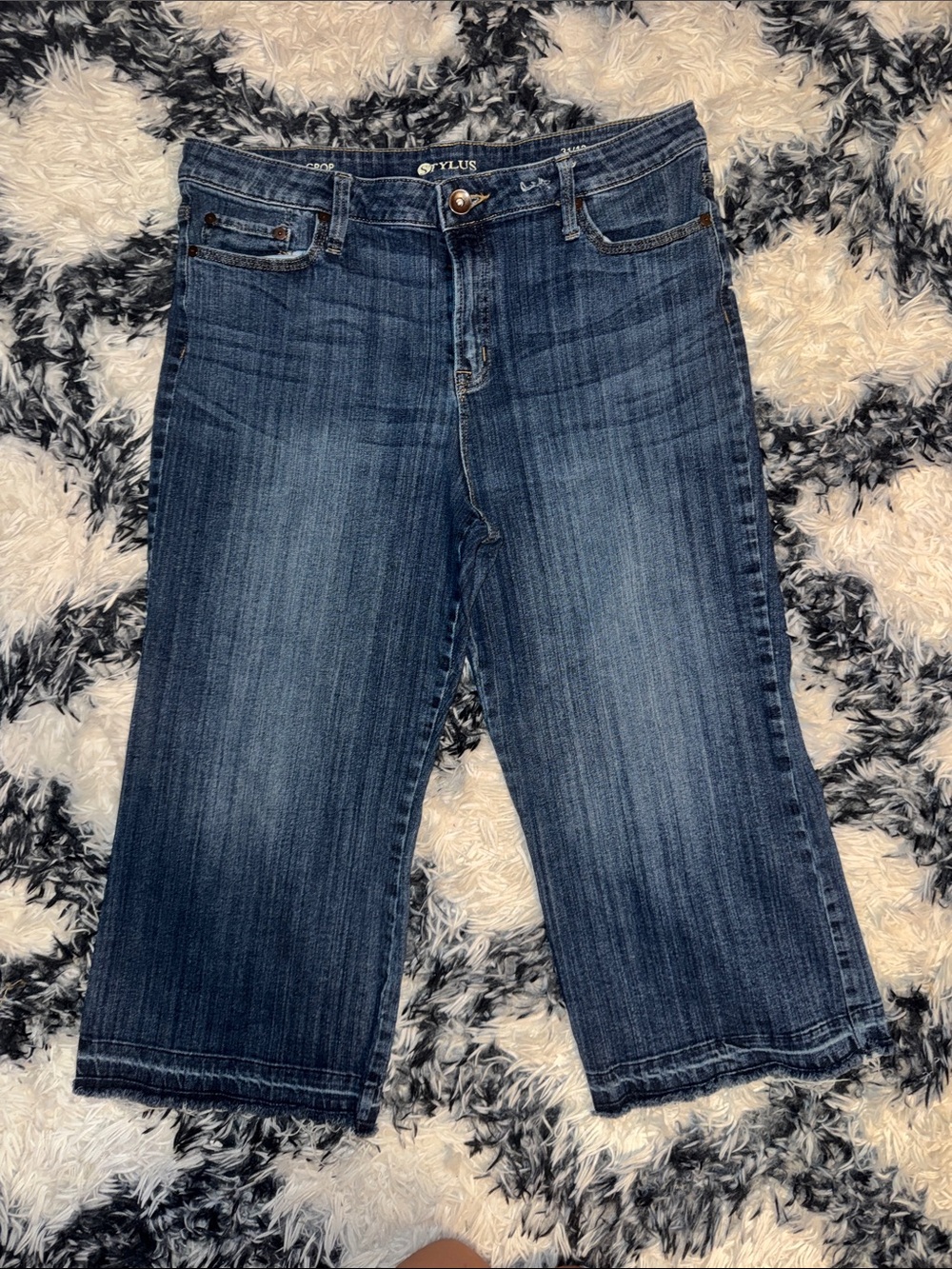 STYLUS Dark Blue Denim Cropped Capri Jeans